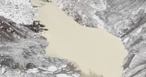 चिनियाँ टेलिभिजन भन्छ- नेपाल–चीन सीमा क्षेत्रमा बनेको ताल १४ फुटबल मैदान बराबर